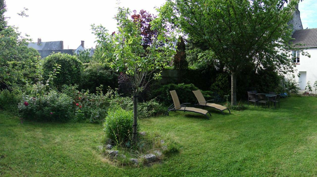 Cléry-Saint-André Le Clos Tilia B&B 외부 사진